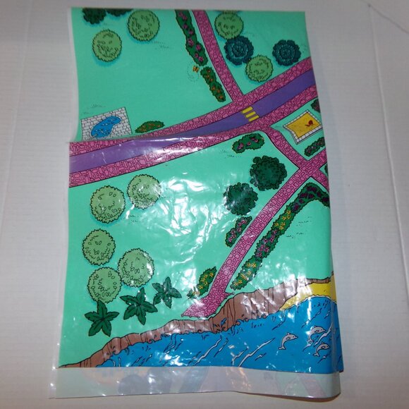 Vintage 1994 Polly Pocket Drive-In Burger Restaurant And Playville Mat - Picture 16 of 16